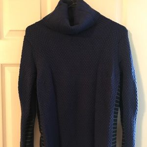Athlete turtleneck sweater
